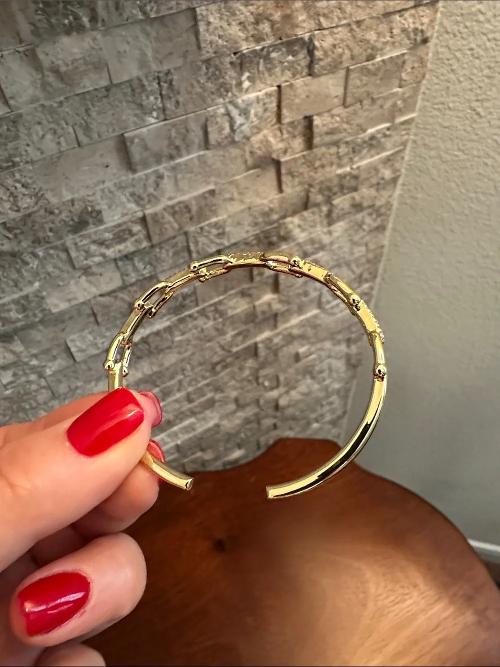 Fashion Jewelry Gold Open Cuff Bracelet with Textured Links